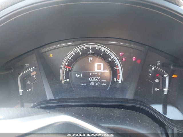 2HKRW5H38JH418358 Honda CR-V LX