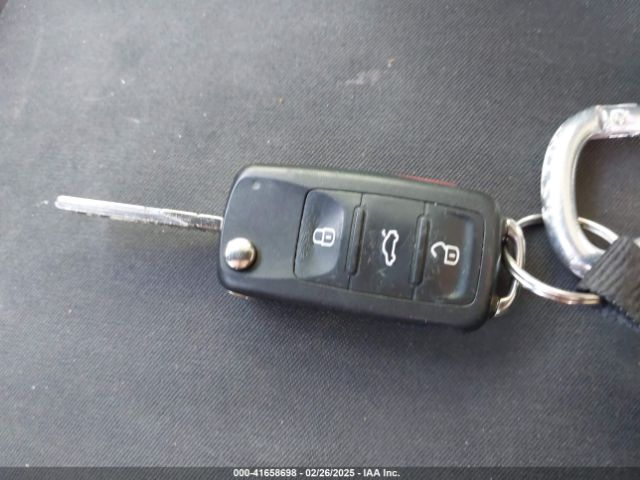 WVGAV7AX5HK053010 Volkswagen Tiguan 2.0t/2.0t S