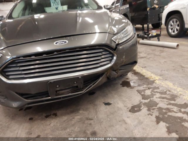 1FA6P0H7XF5124074 Ford FUSION SE