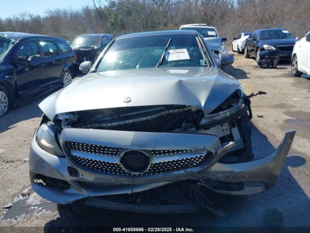 55SWF4JB2GU102863 Mercedes-Benz C 300 Luxury/sport