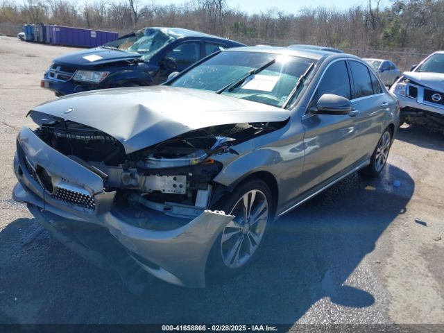 55SWF4JB2GU102863 Mercedes-Benz C 300 Luxury/sport