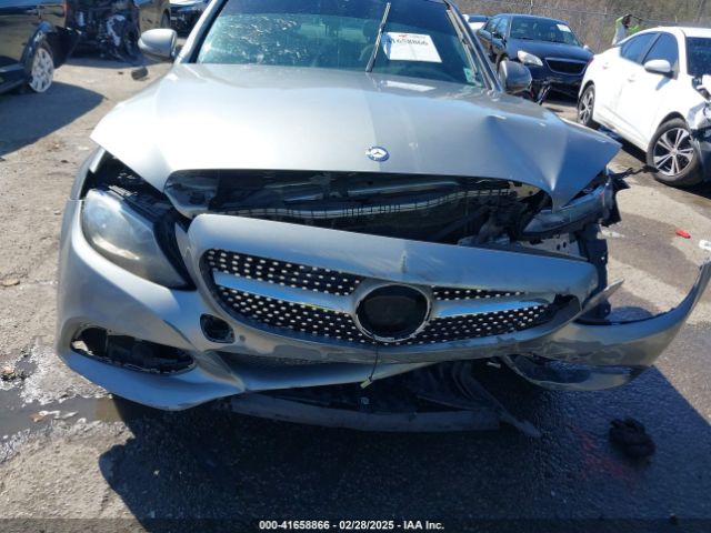 55SWF4JB2GU102863 Mercedes-Benz C 300 Luxury/sport