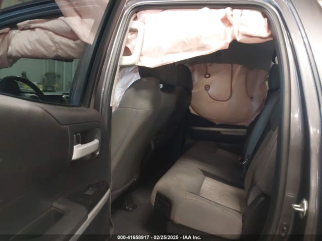 5TFUY5F16FX453174 Toyota Tundra Sr5 5.7l V8