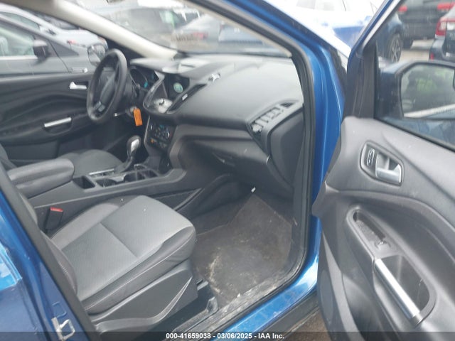 1FMCU0GDXJUB07301 Ford ESCAPE SE