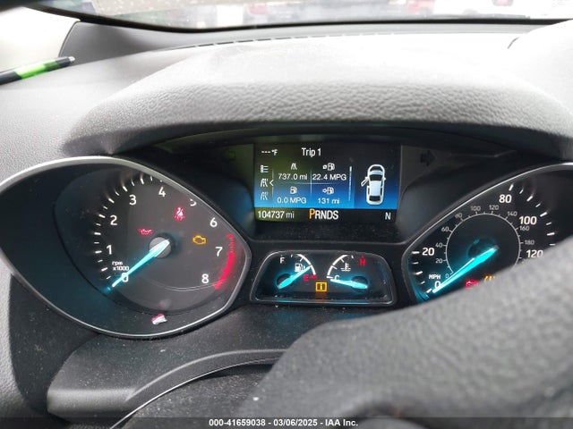 1FMCU0GDXJUB07301 Ford ESCAPE SE