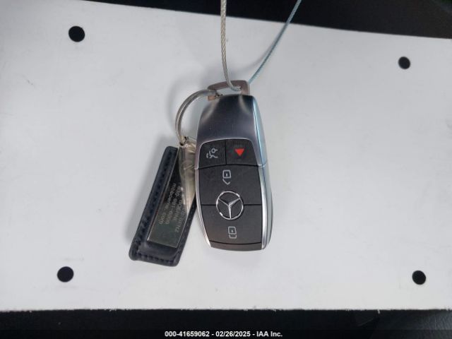 W1N4M4GB7LW059352 Mercedes-Benz GLB 250