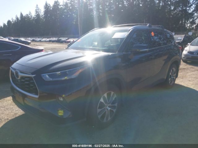 5TDGZRBH2MS090332 Toyota Highlander Xle