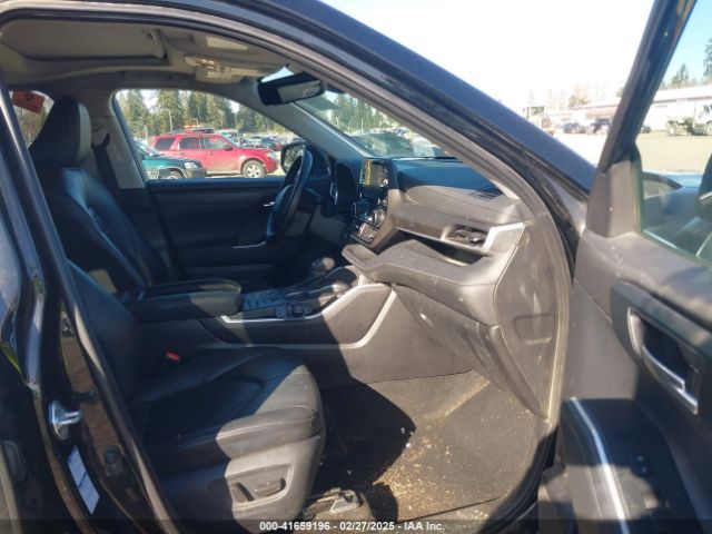 5TDGZRBH2MS090332 Toyota Highlander Xle