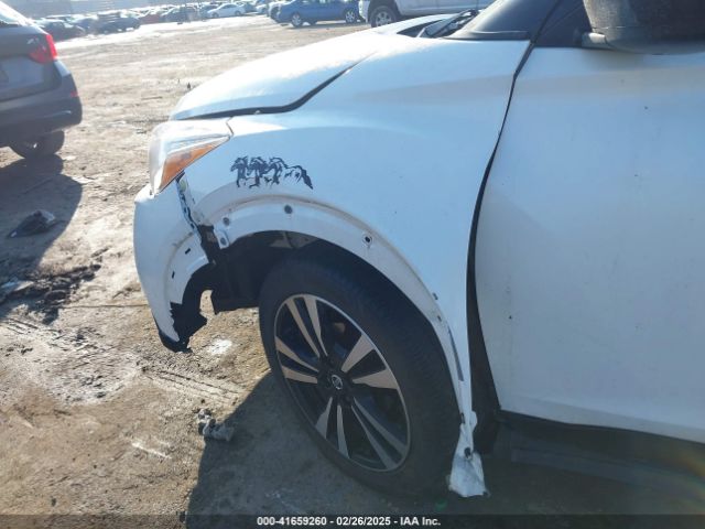 3N1CP5CU5KL550663 Nissan KICKS SV
