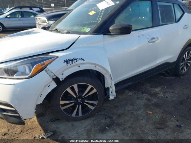 3N1CP5CU5KL550663 Nissan KICKS SV