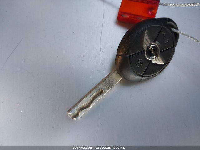 2006 MINI COOPER S WMWRE33586TJ35569 Photo 10