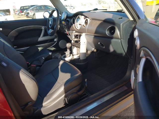 2006 MINI COOPER S WMWRE33586TJ35569 Photo 4