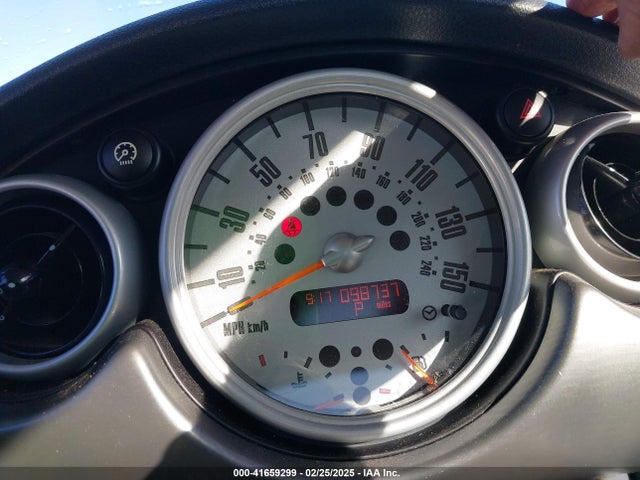 2006 MINI COOPER S WMWRE33586TJ35569 Photo 6