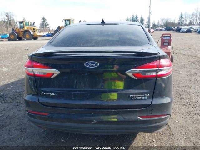 3FA6P0RU6KR156239 Ford Fusion Hybrid Titanium