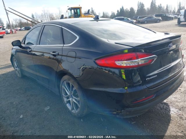 3FA6P0RU6KR156239 Ford Fusion Hybrid Titanium