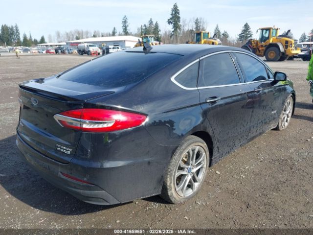 3FA6P0RU6KR156239 Ford Fusion Hybrid Titanium