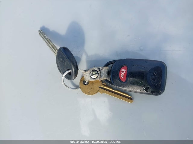 5NPDH4AE9GH771131 Hyundai ELANTRA SE