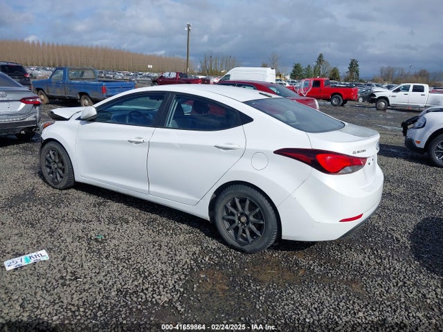5NPDH4AE9GH771131 Hyundai ELANTRA SE