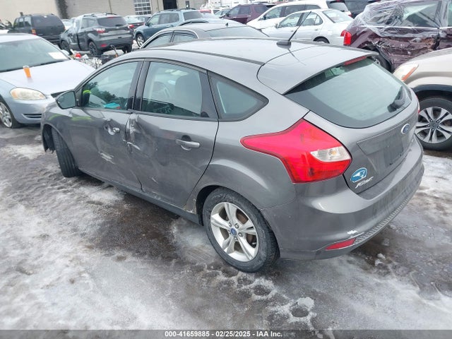 Ford FOCUS SE 2014 1FADP3K24EL133143 Image 3