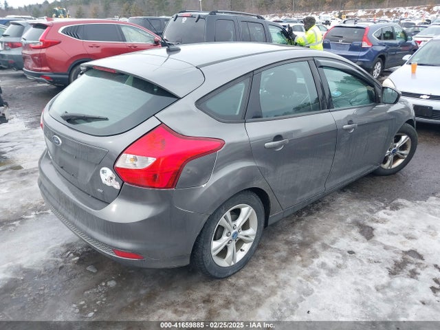Ford FOCUS SE 2014 1FADP3K24EL133143 Image 4
