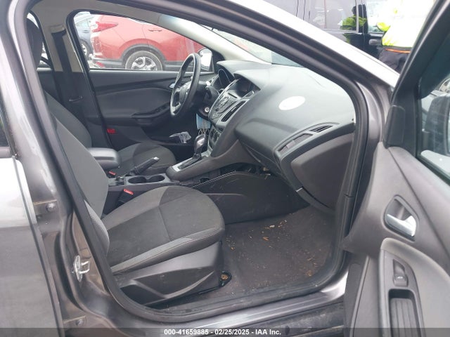 Ford FOCUS SE 2014 1FADP3K24EL133143 Image 5