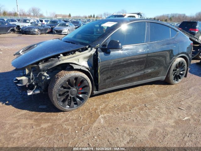 7SAYGDEFXNF313636 Tesla Model Y Performance Dual Motor All-wheel Drive