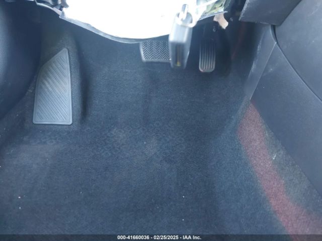 5YFB4MDE1RP151216 Toyota COROLLA LE