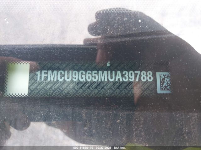 1FMCU9G65MUA39788 Ford ESCAPE SE