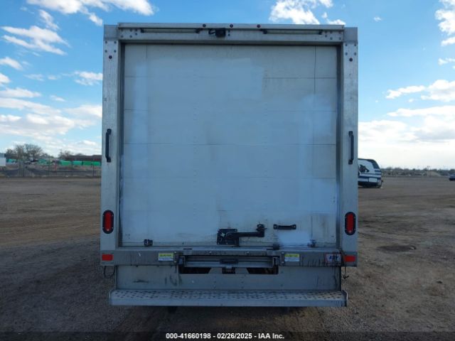 1FDBF6Z88NKA39980 Ford Transit-350 Cab