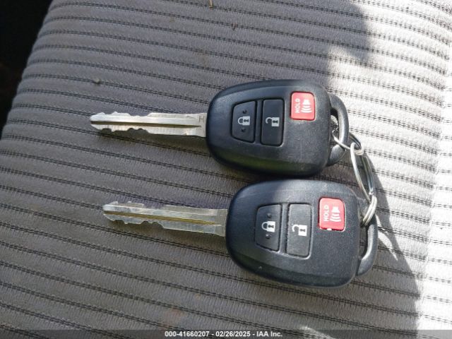 JTMRFREV5ED065912 Toyota Rav4 Xle