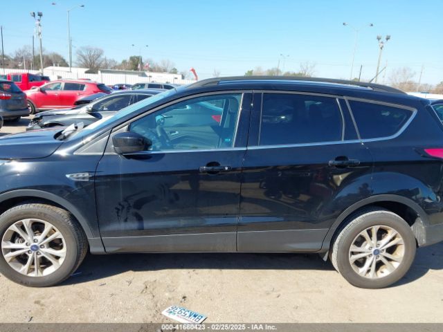 1FMCU9GDXJUA25511 Ford ESCAPE SE