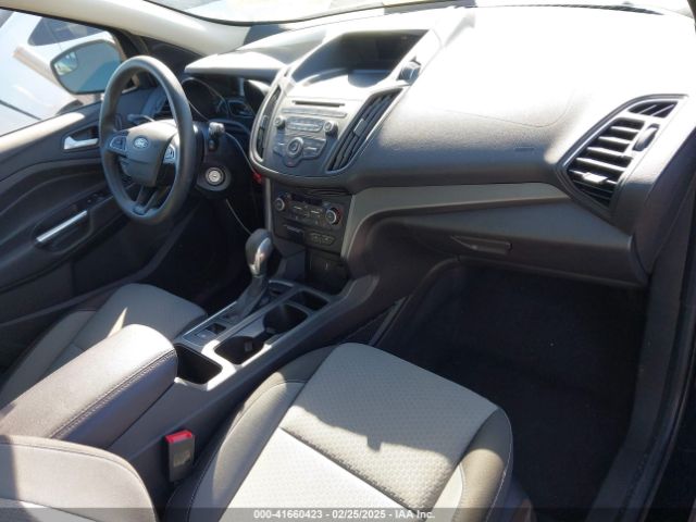 1FMCU9GDXJUA25511 Ford ESCAPE SE