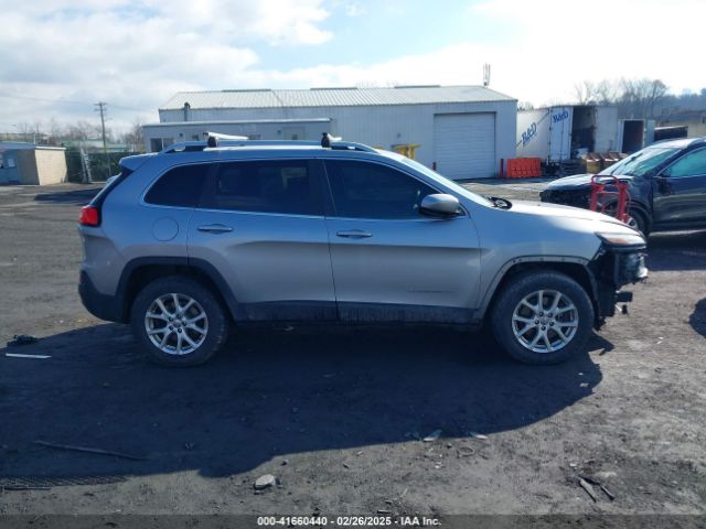 1C4PJMCB5EW167961 Jeep Cherokee Latitude