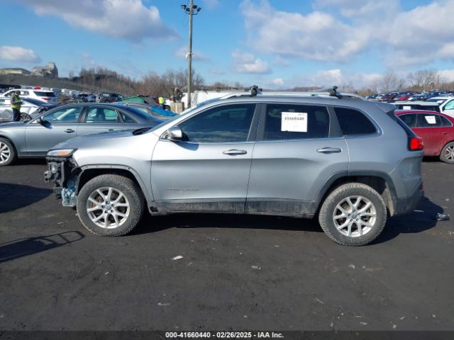 1C4PJMCB5EW167961 Jeep Cherokee Latitude