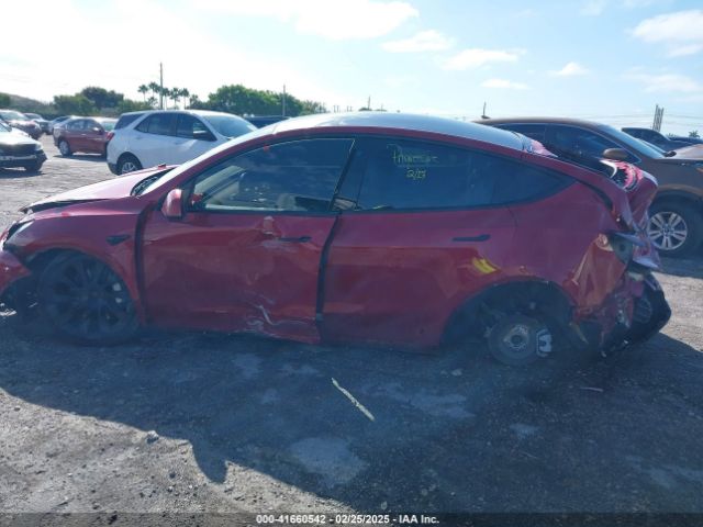 7SAYGDEE1NF385414 Tesla Model Y Long Range Dual Motor All-wheel Drive