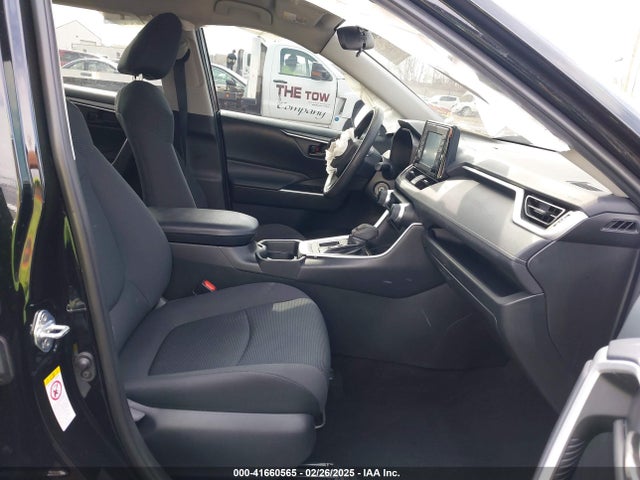 2T3H1RFV9KW002187 Toyota RAV4 LE