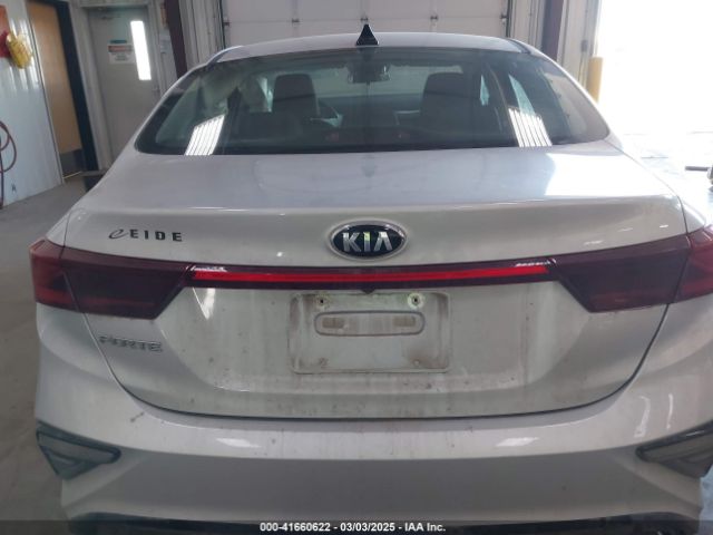 3KPF24AD0ME269626 KIA Forte Lxs