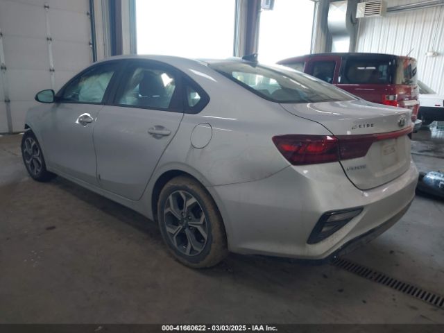 3KPF24AD0ME269626 KIA Forte Lxs