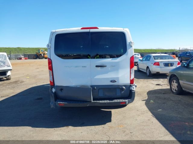1FBZX2ZM0FKA82298 Ford Transit-350 Xlt