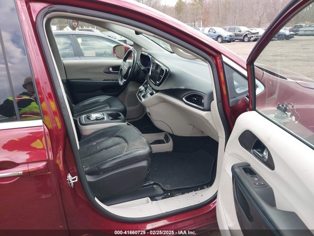 2C4RC1BG6MR597911 Chrysler Pacifica Touring L