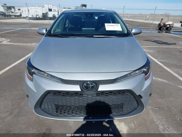 JTDEPMAE5NJ221114 Toyota COROLLA LE