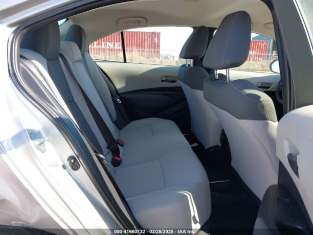 JTDEPMAE5NJ221114 Toyota COROLLA LE