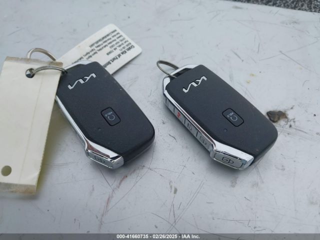 5XXG14J28NG121187 KIA K5 LXS