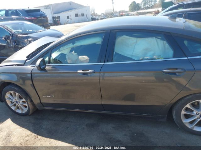 3FA6P0LU1KR235021 Ford Fusion Hybrid Se