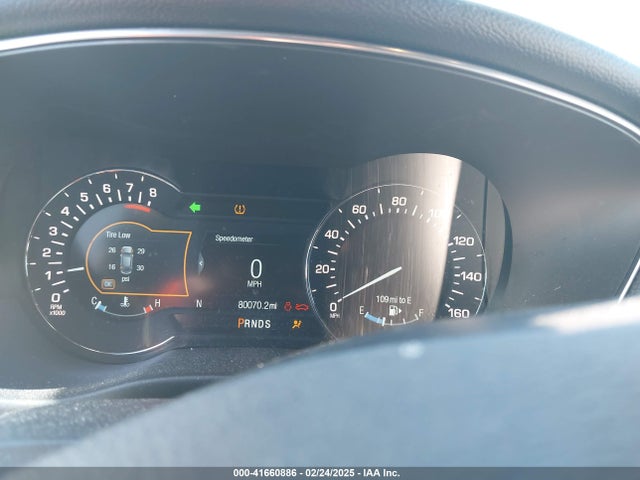 5LMCJ2D9XJUL08066 Lincoln MKC SELECT