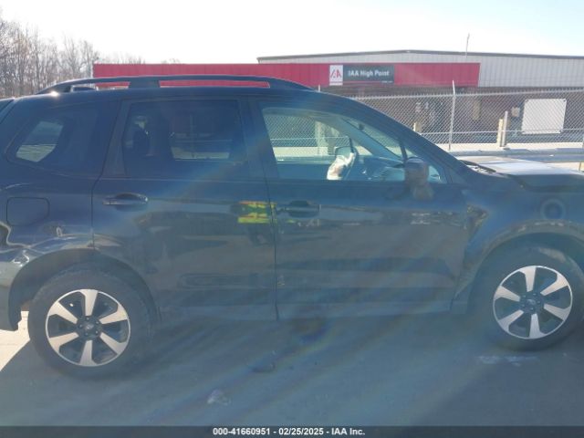 JF2SJAGC4JH570633 Subaru Forester 2.5i Premium