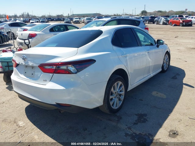 4T1C11AK8MU473655 Toyota CAMRY LE
