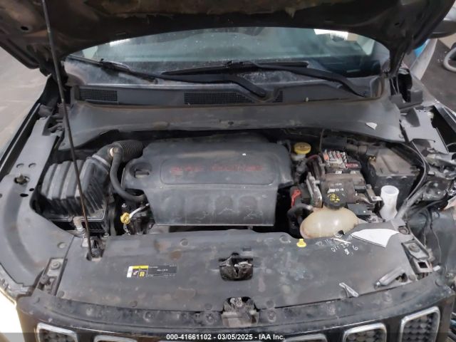 3C4NJDBB9JT175313 Jeep Compass Latitude 4x4