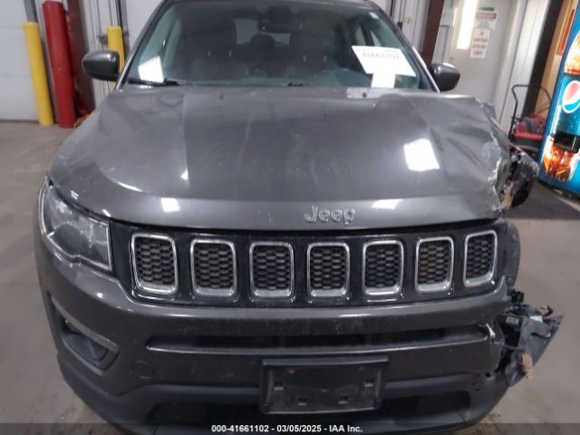 3C4NJDBB9JT175313 Jeep Compass Latitude 4x4