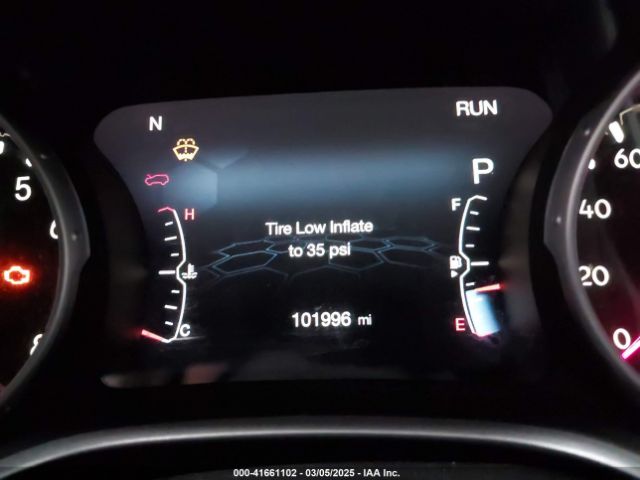 3C4NJDBB9JT175313 Jeep Compass Latitude 4x4
